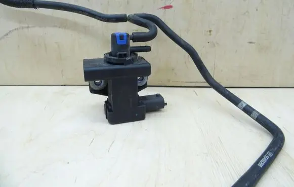 Opel Astra K Turbo solenoid valve