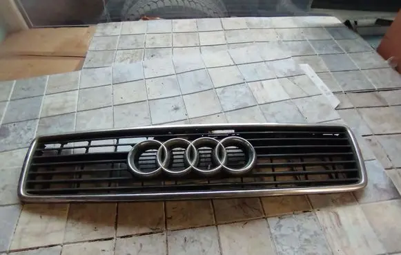 Audi A6 S6 C4 4A Front grill 4A0853651A