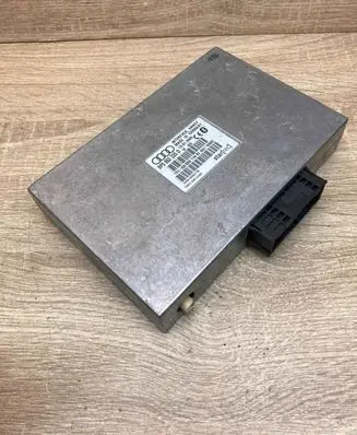 Audi A4 S4 B7 8E 8H Bluetooth control unit module 8P0862335D