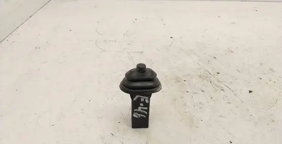 BMW 3 E46 Fuel tank opening switch 82289392