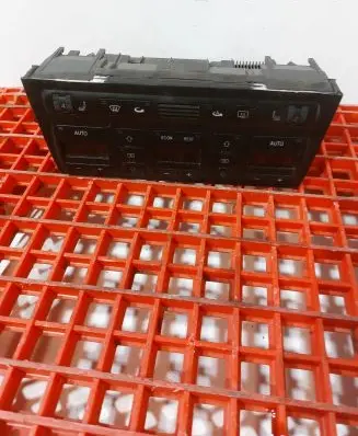 Audi A8 S8 D2 4D Climate control unit 4D0820043Q 5HB00807103 HD120002