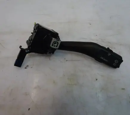 Volkswagen Golf III Other switches/knobs/shifts 1K0953519A