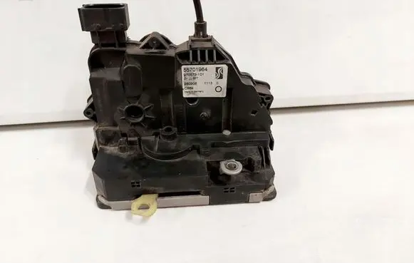 Fiat Grande Punto Front door lock 55701964
