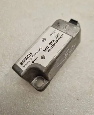 Volkswagen PASSAT B5 Airbag deployment crash/impact sensor 3B0959643