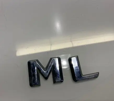 Mercedes-Benz ML W164 Manufacturers badge/model letters 