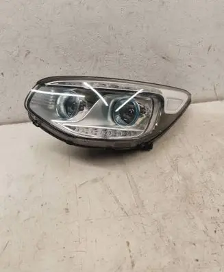 KIA Soul Headlight/headlamp 92101E4