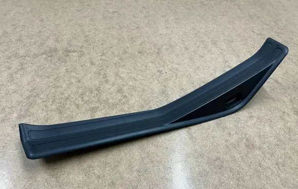 BMW 3 E46 Foot area side trim 51478219191 8219191 51478196131
