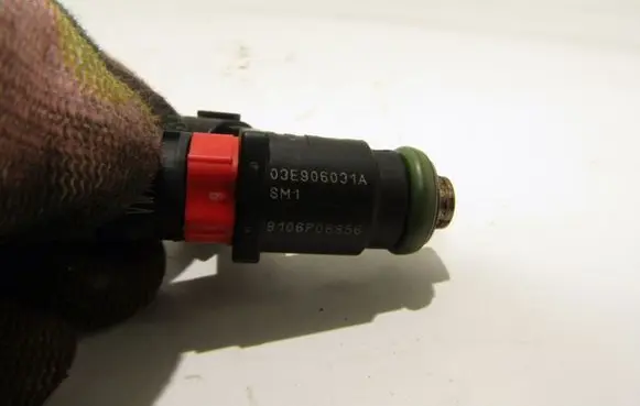 Fuel injector