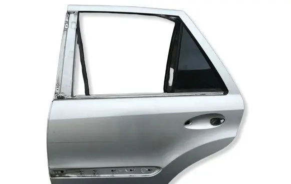 Mercedes-Benz ML W164 Rear door