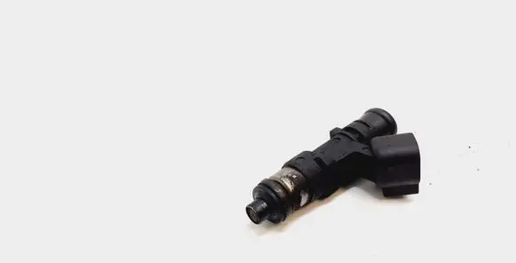 Volvo S80 Fuel injector 30757534