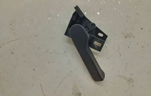 Volkswagen PASSAT B6 Engine bonnet (hood) release handle 1K1823633 1J1823533C