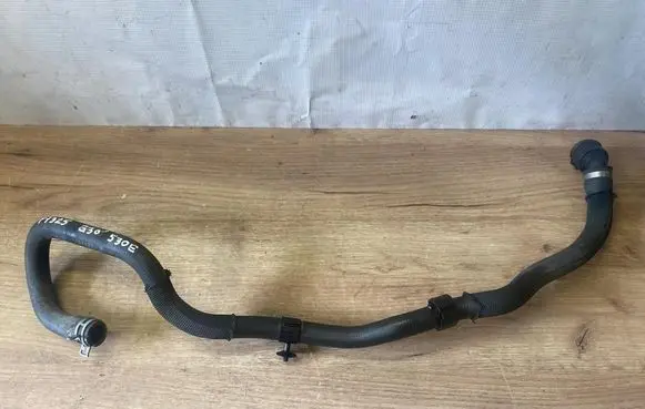BMW 5 G30 G31 G38 Engine coolant pipe/hose 9109975