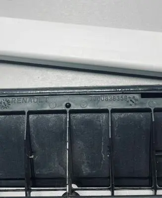 Renault Kadjar Fender grill 770838358