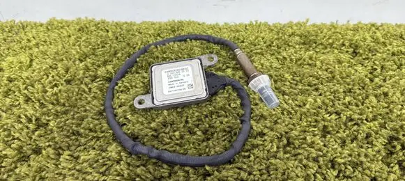 Mercedes-Benz ML W166 Lambda probe sensor A0009053503 0009053503