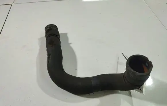 Opel Astra H Engine coolant pipe/hose 