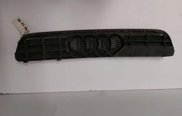 Audi A4 S4 B5 8D Front grill 8L0807683