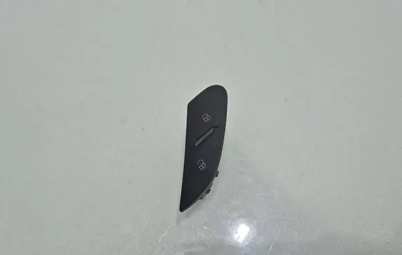 Alfa Romeo Giulia Central locking switch button 01561154380