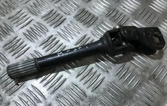 Renault Clio III Steering column universal joint