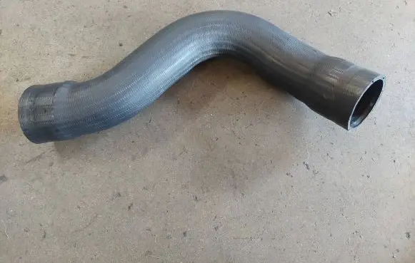 Intercooler hose/pipe