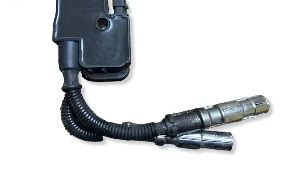 Mercedes-Benz SL R230 High voltage ignition coil A0001587803