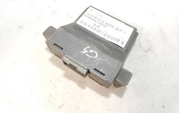 Volkswagen PASSAT B7 Gateway control module 1K0907530L 1K0907951