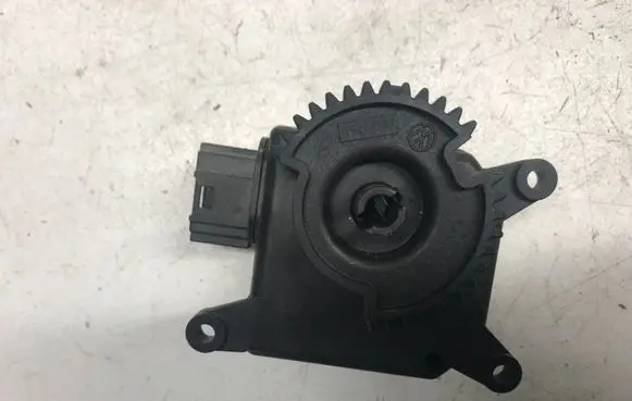 Volkswagen Fox Air flap motor/actuator 309368200C B24949012966