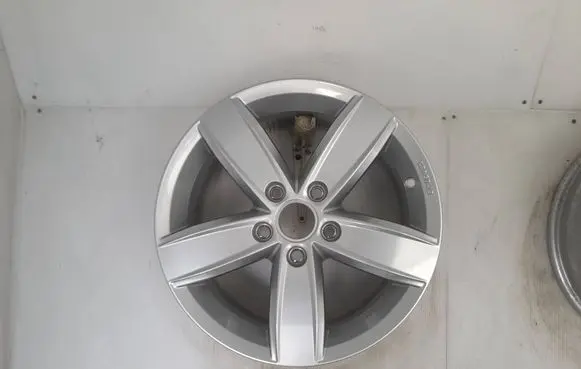 Volkswagen Touran III R16 alloy rim 5TA071496
