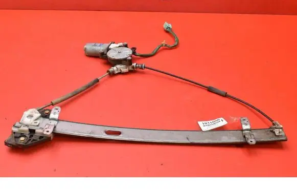 Honda CR-V Front door window regulator with motor