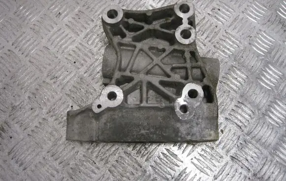 Land Rover Discovery Sport Engine mount bracket GJ326030AA