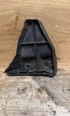 Volvo C70 Front bumper mounting bracket 08620369