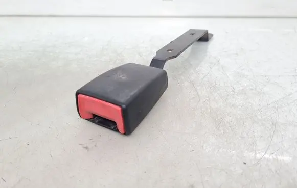 Skoda Fabia Mk1 (6Y) Front seatbelt buckle 6Y0858471K