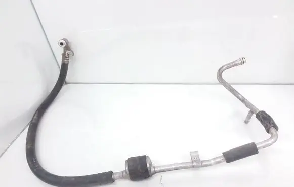 Volkswagen PASSAT B4 Air conditioning (A/C) pipe/hose
