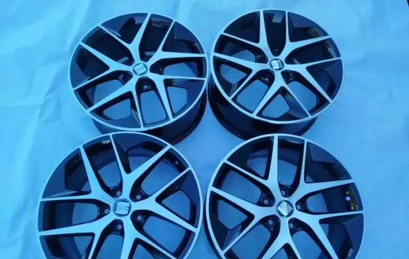 Seat Leon (5F) R18 alloy rim 5F0601025F