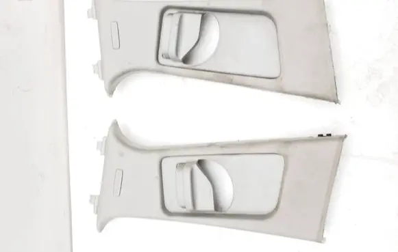 Mercedes-Benz C W204 (B) pillar trim (top) A2048600130