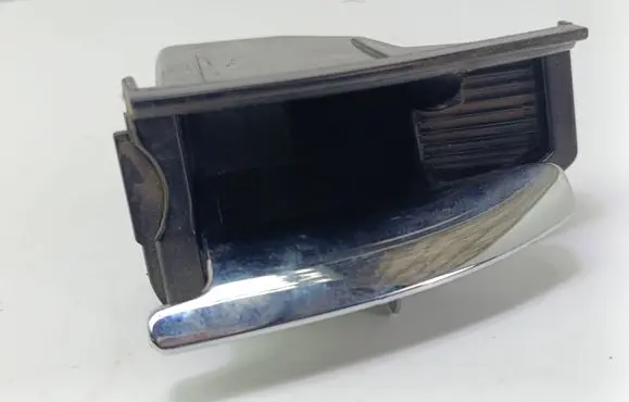 Mercedes-Benz E W211 Rear door ashtray A2118100133