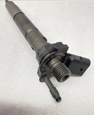 BMW X5 G05 Fuel injector 8599210 0445118029 6B5BMNP