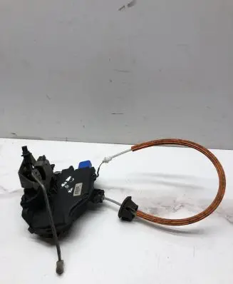 Audi A3 S3 8P Front door lock 4E2837015