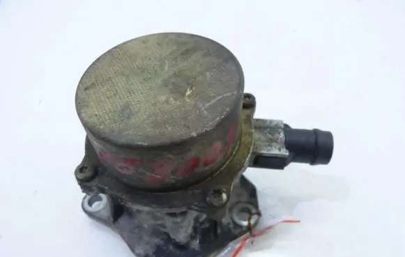 Renault Megane II Vacuum pump IMPRK600888