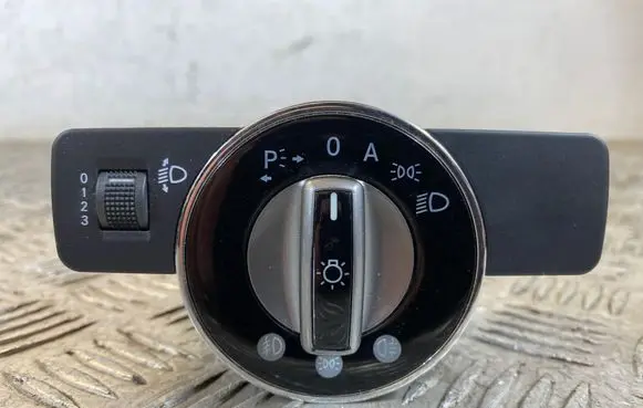 Mercedes-Benz C W204 Light switch A2045451804 A2045451034 080821