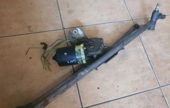 Volkswagen Golf III Wiper motor 1H1955113a 79912v 1h1955215