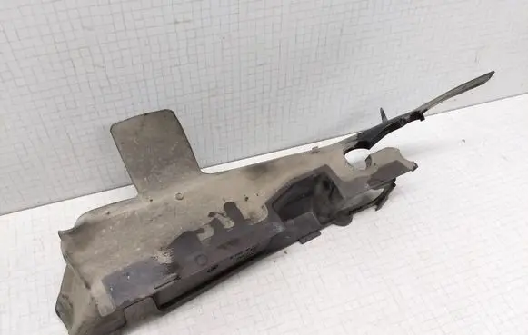 Audi A4 S4 B5 8D Other engine bay part 8D0121283E