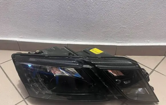 Skoda Octavia Mk3 (5E) Headlight/headlamp 5E1941016C