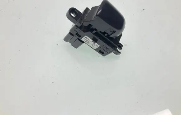 Nissan Leaf II (ZE1) Electric window control switch 254111KL5A 3208