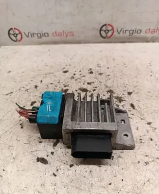 Renault Kangoo III Glow plug pre-heat relay 271203982R RCS3112 01420202