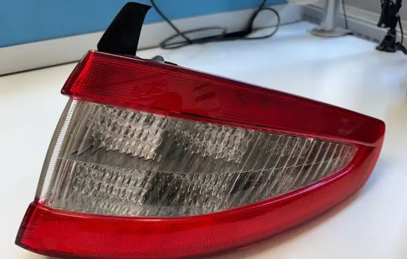 Maserati GranTurismo Rear/tail lights 261660