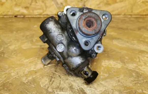 Audi A4 S4 B7 8E 8H Power steering pump 8E0145155N 7690955121 10412068