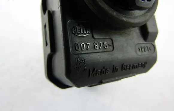 Audi A3 S3 8L Headlight level adjustment motor 007878