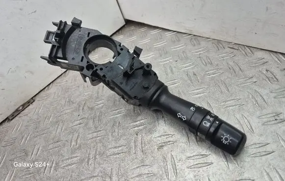 KIA Rio Indicator stalk