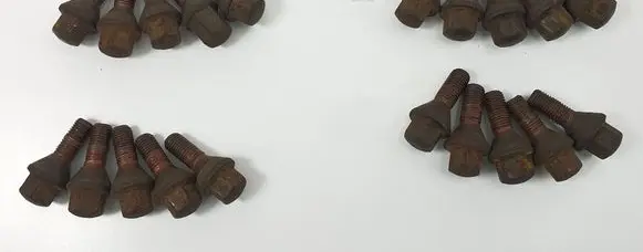 Saab 9-5 Nuts/bolts 