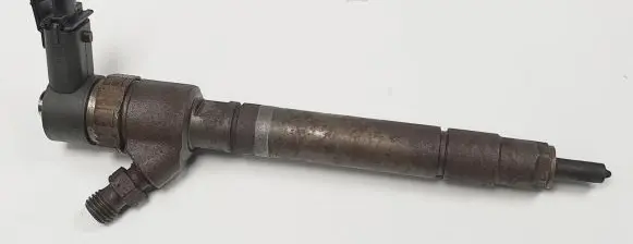 Volvo V70 Fuel injector 30750283